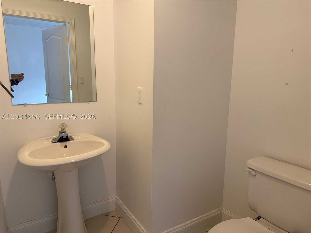 14213 Sw 126th Pl - Photo 5 of 11