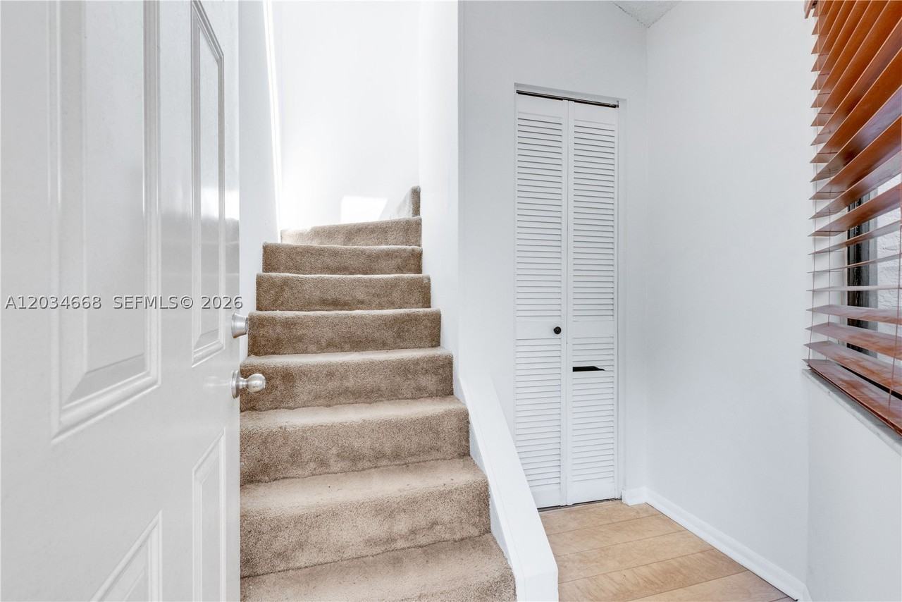 104 Nw 98th Ter #104 - Photo 3 of 29