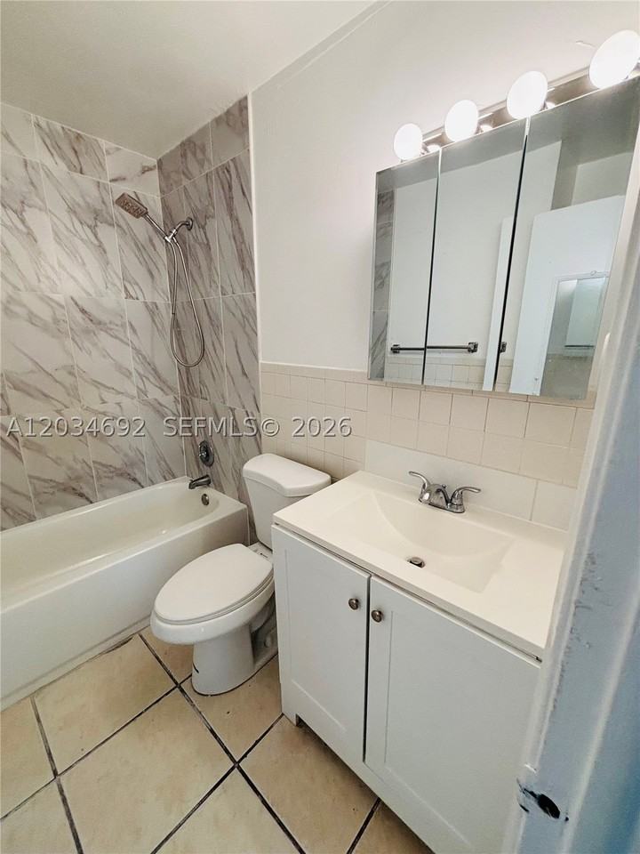 6601 Sw 18th St #210 - Photo 3 of 9