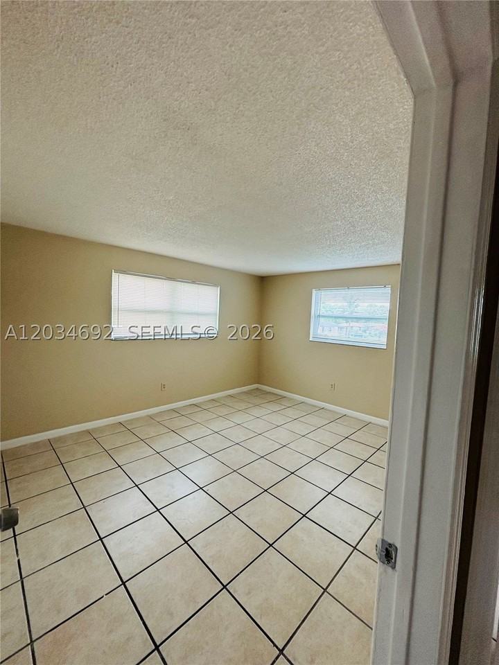 6601 Sw 18th St #210 - Photo 6 of 9