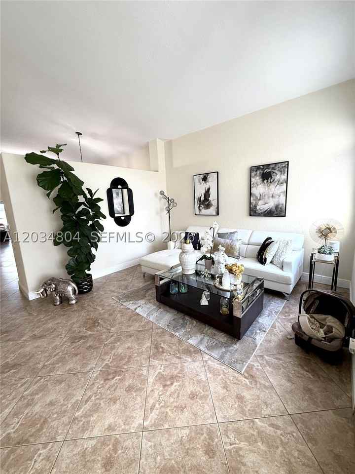 8731 Nw 153rd Ter - Photo 6 of 25