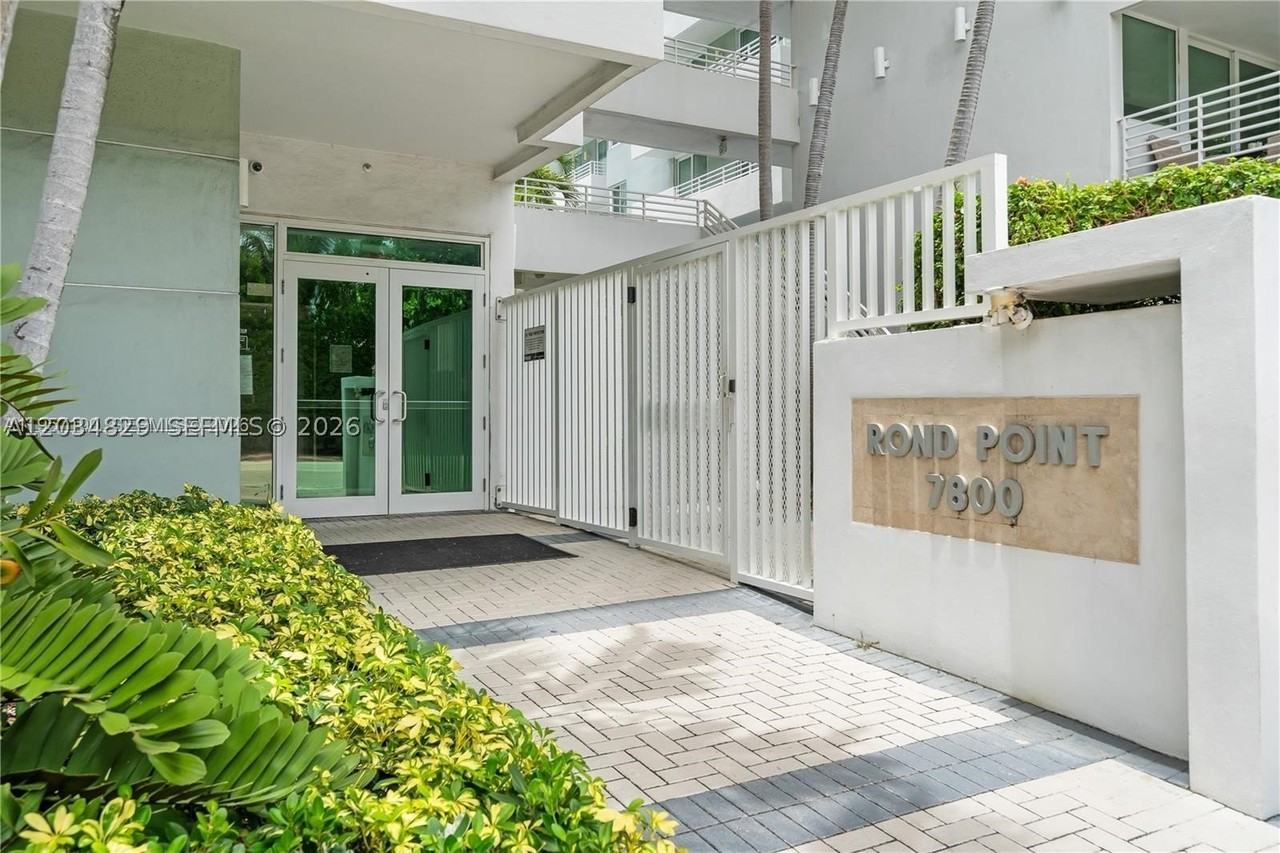7800 Collins Ave #508