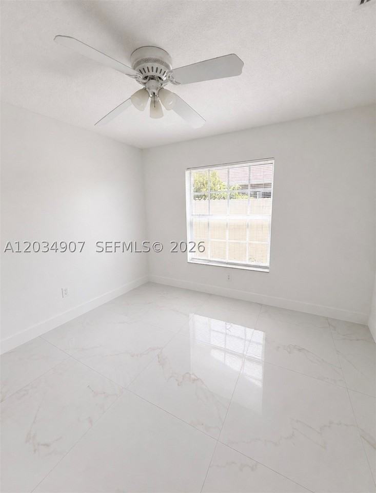 13220 Sw 86th Ln #13220 - Photo 5 of 24