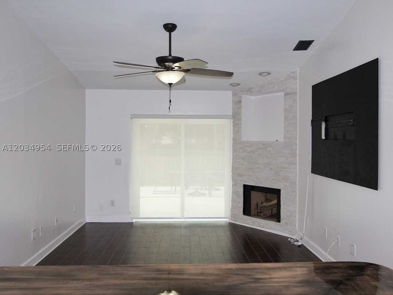 14740 Sw 108th Ter #0 - Photo 7 of 37