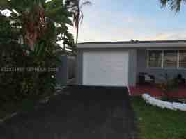featured image of 8571 Nw 11th St #REAR