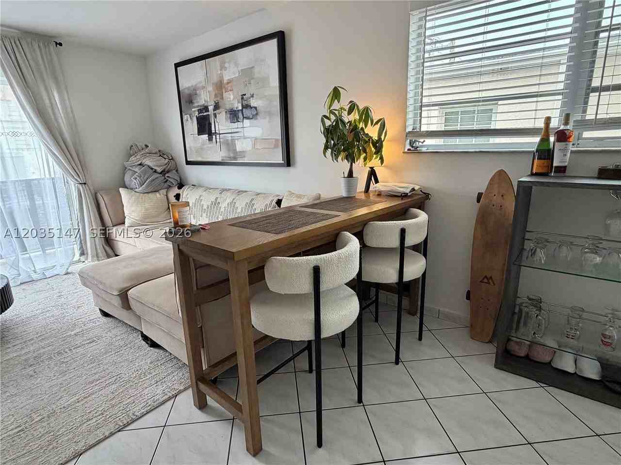 821 Euclid Ave #304 - Photo 6 of 24