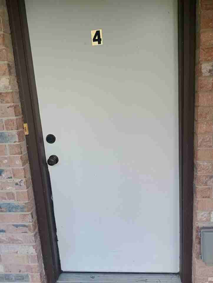14411 Pine St #4 - Photo 5 of 5
