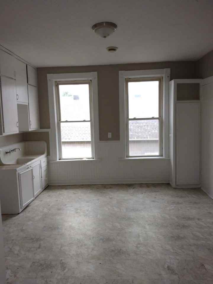 2145A S 15th St #1 - Photo 2 of 11