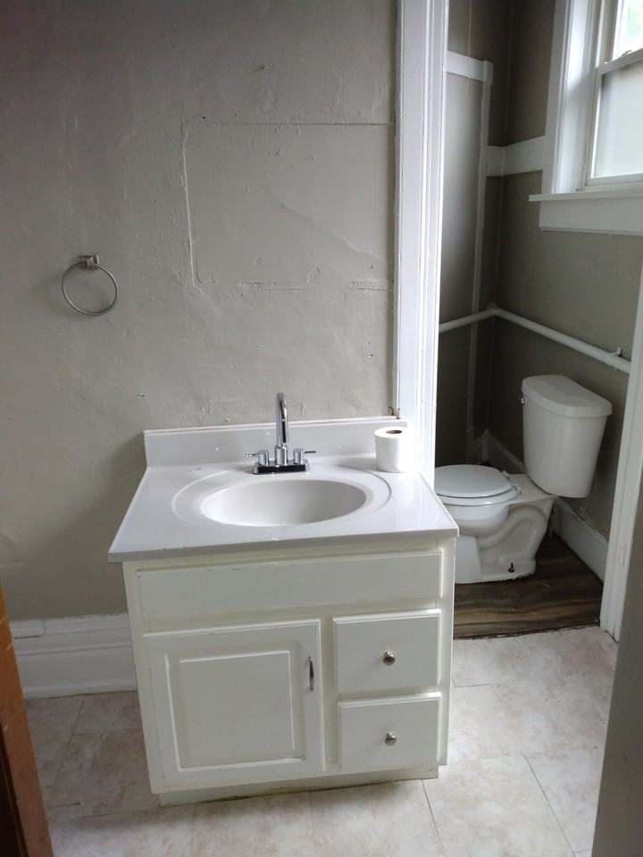 2145A S 15th St #1 - Photo 7 of 11