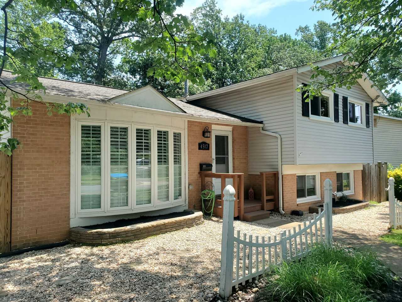 4517 Mayfield Dr #1 - Photo 4 of 50