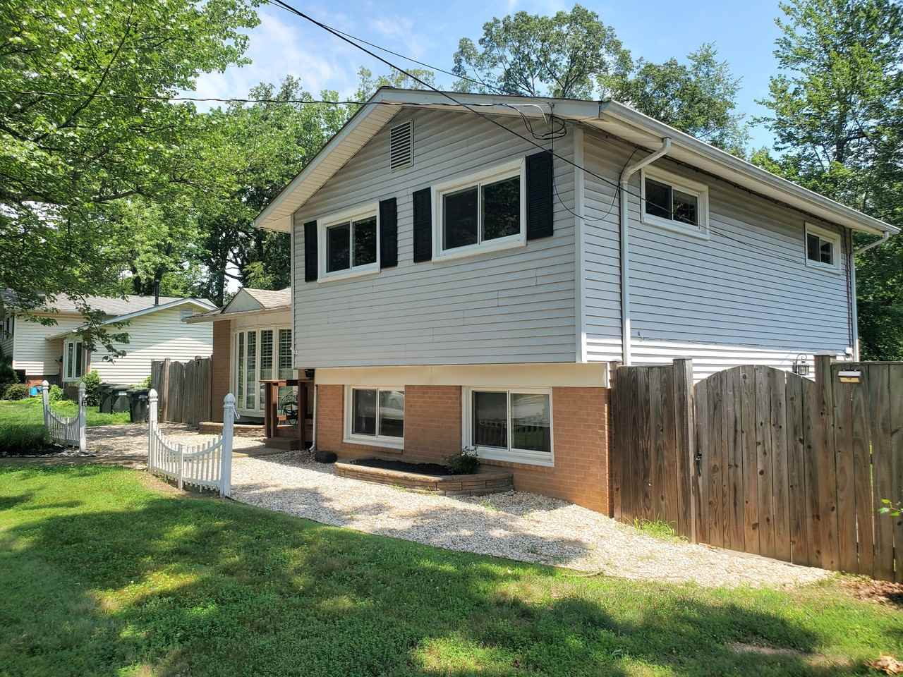4517 Mayfield Dr #1 - Photo 5 of 50
