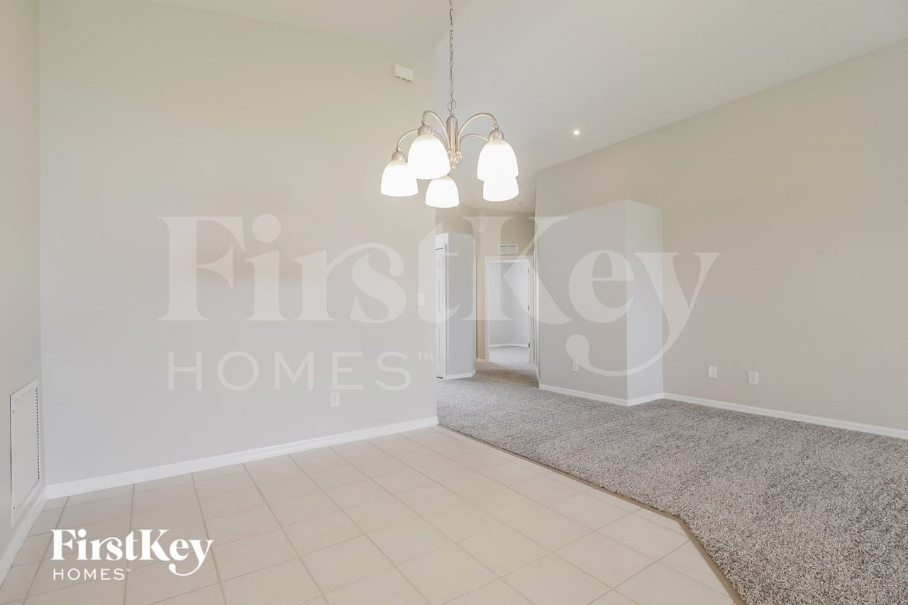 211 Oak Branch Dr - Photo 5 of 16