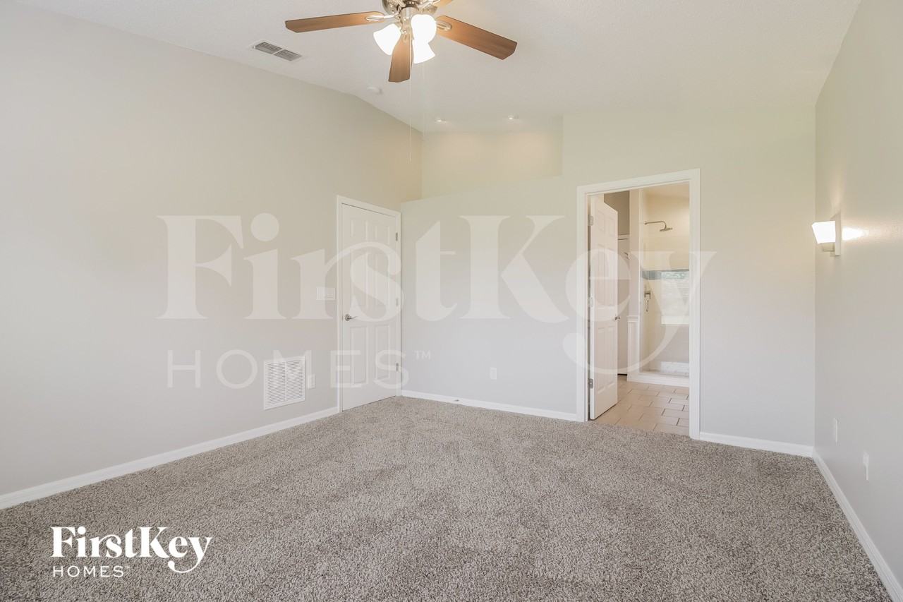 211 Oak Branch Dr - Photo 7 of 15