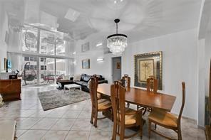 2083 S Ocean Dr - Photo 2 of 8