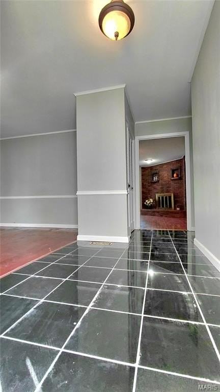 874 Hollyridge Dr - Photo 3 of 28
