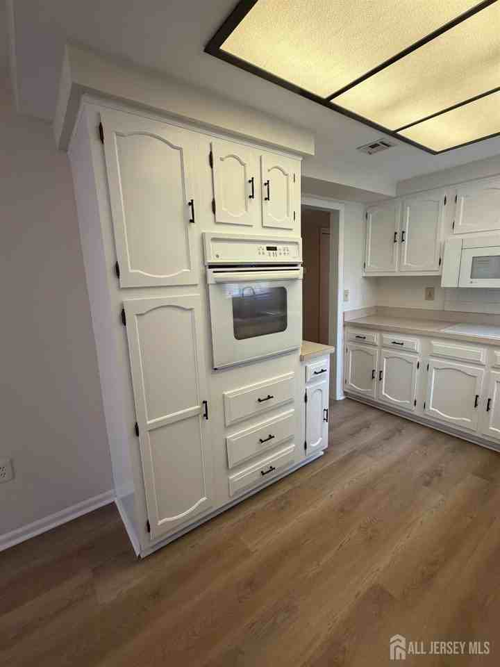 493-B Somerset Ln - Photo 5 of 23