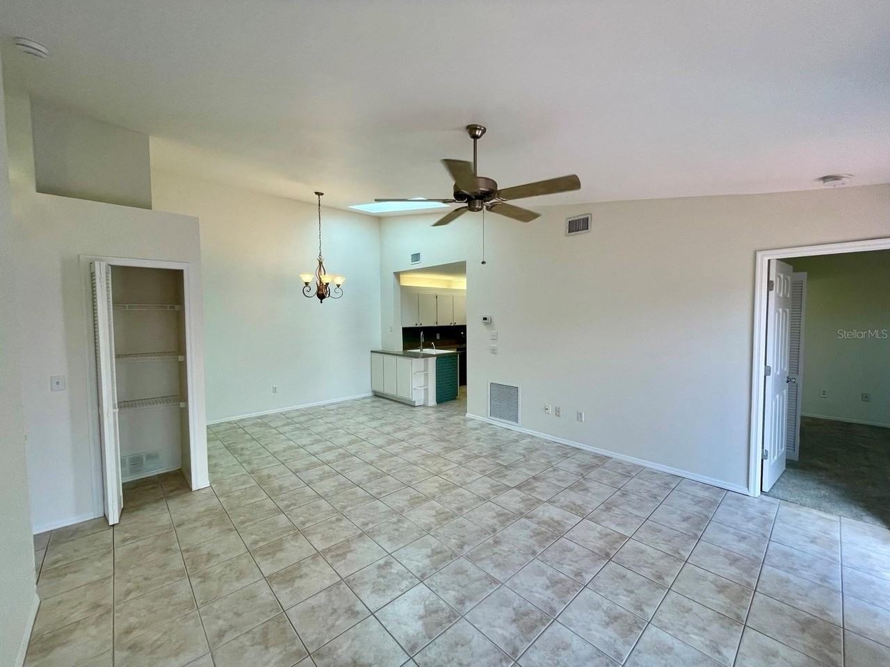 3300 Loveland Blvd #1602 - Photo 4 of 14