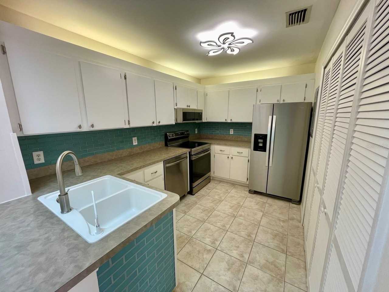 3300 Loveland Blvd #1602 - Photo 6 of 14