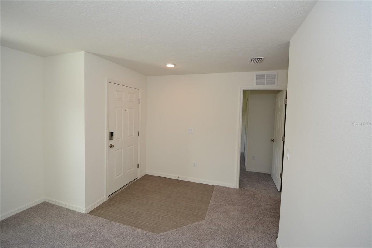 11 Roxland Ln - Photo 5 of 31