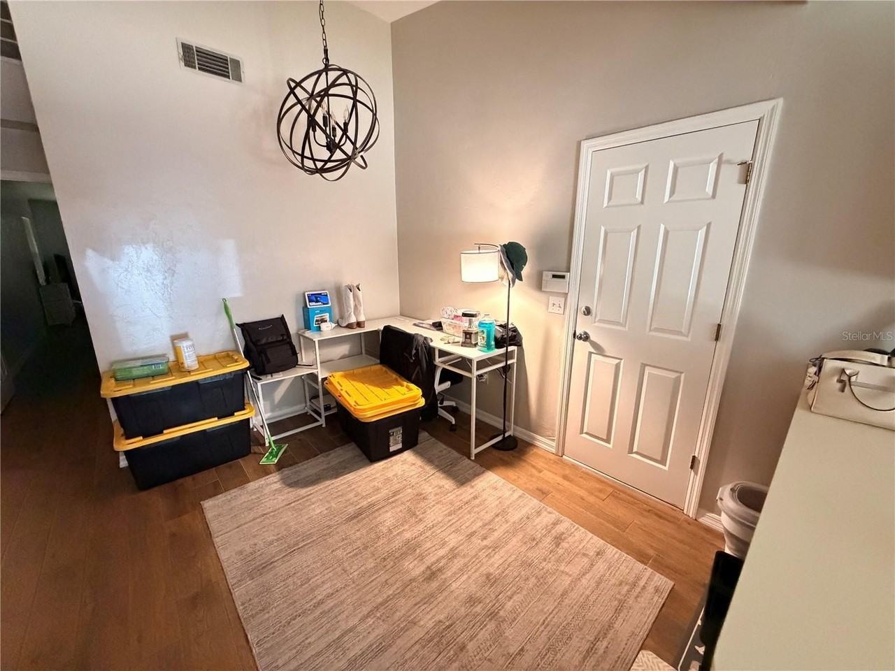 439 Nw 50th Blvd - Photo 7 of 14