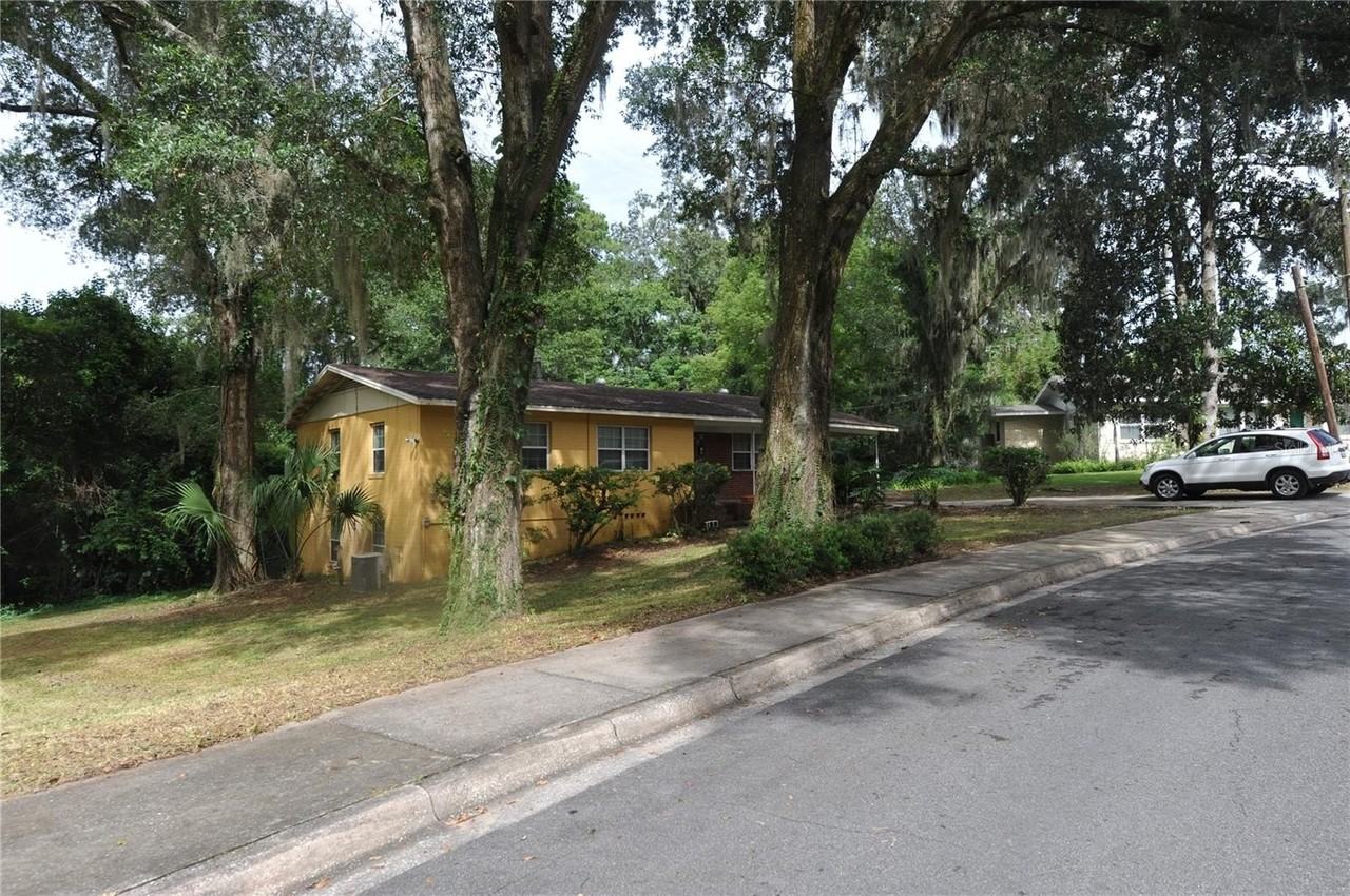 1410 Nw 7th Rd - Photo 3 of 35