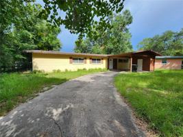 featured image of 2831 Ne 17th Dr