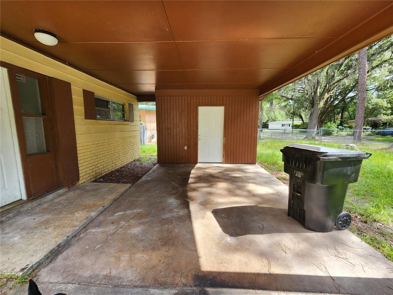 2831 Ne 17th Dr - Photo 4 of 16