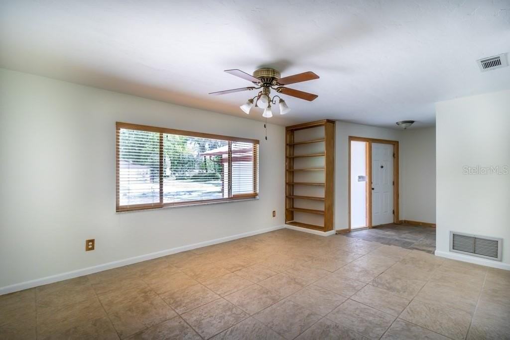 3426 Nw 40th St - Photo 7 of 50
