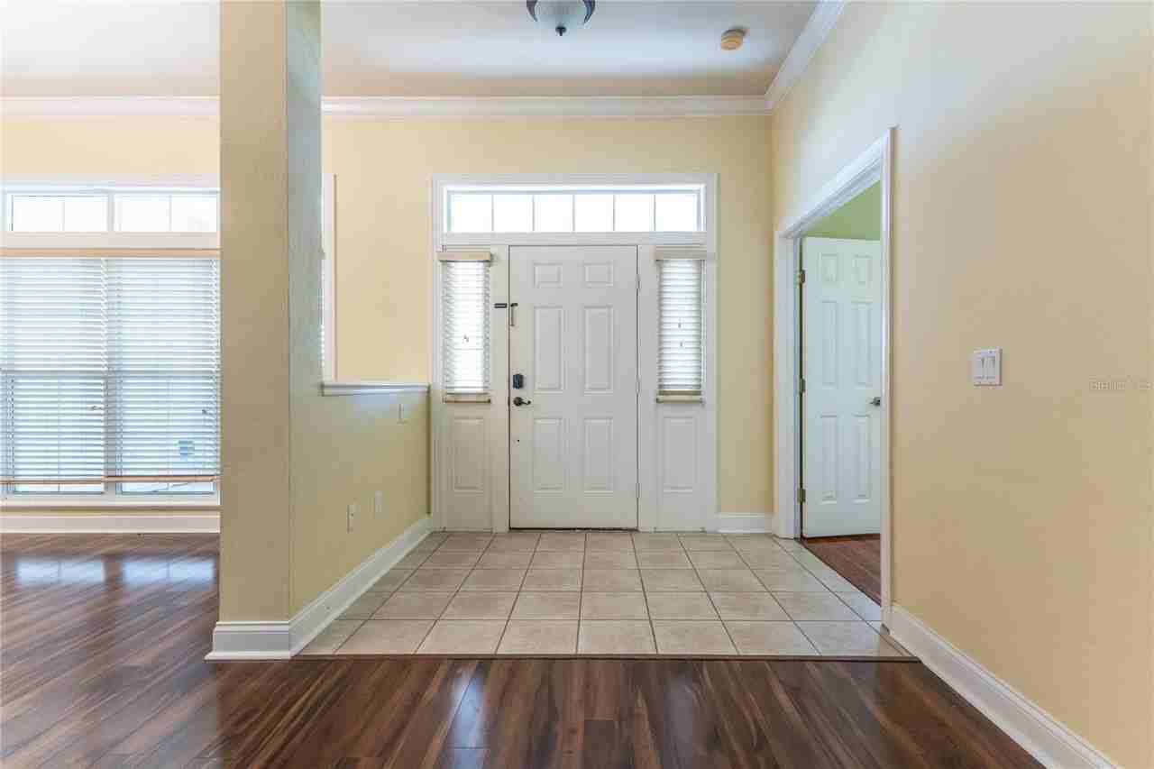2429 Nw 93rd St - Photo 4 of 50
