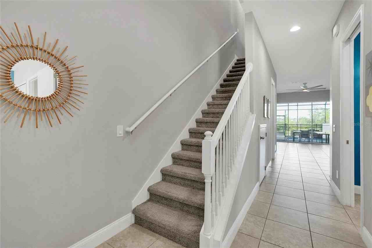 486 Captiva Dr - Photo 3 of 11