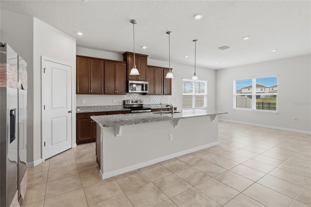 5581 Vigo Loop - Photo 6 of 31