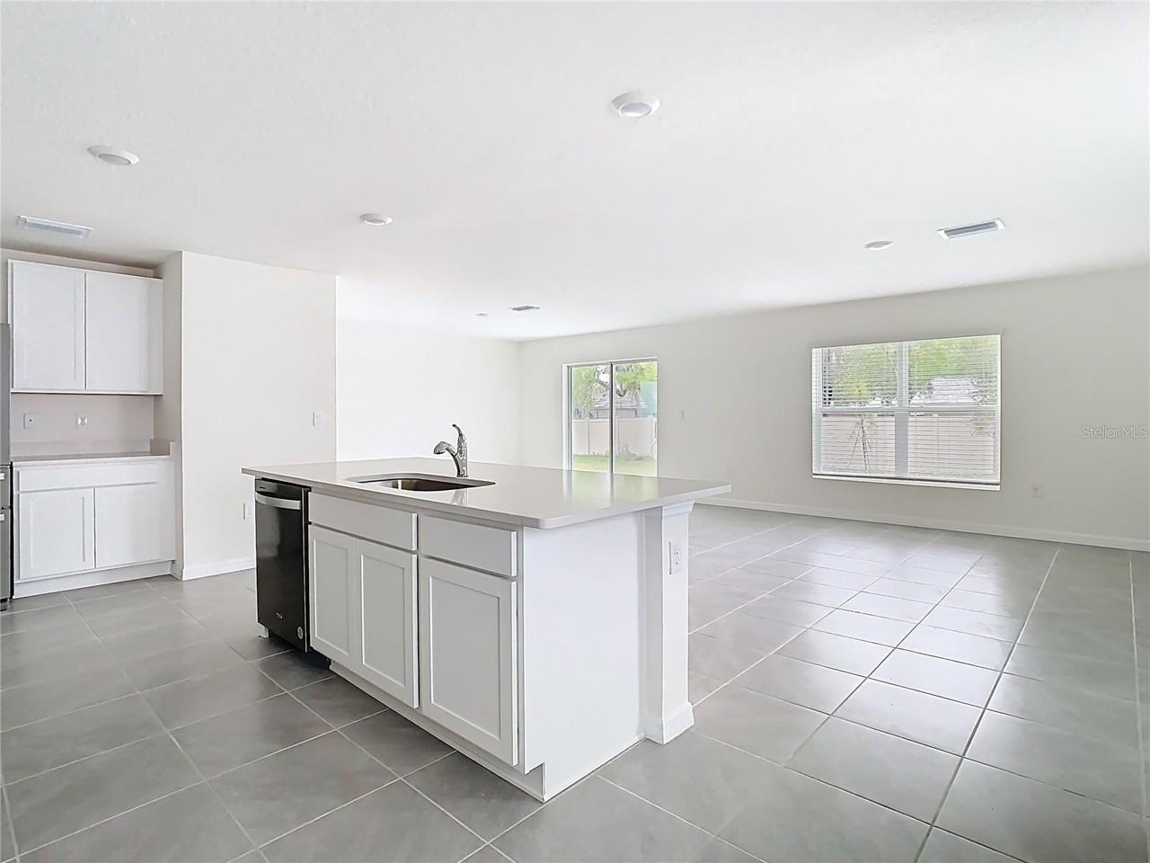 31017 Silver Stage Dr - Photo 5 of 50