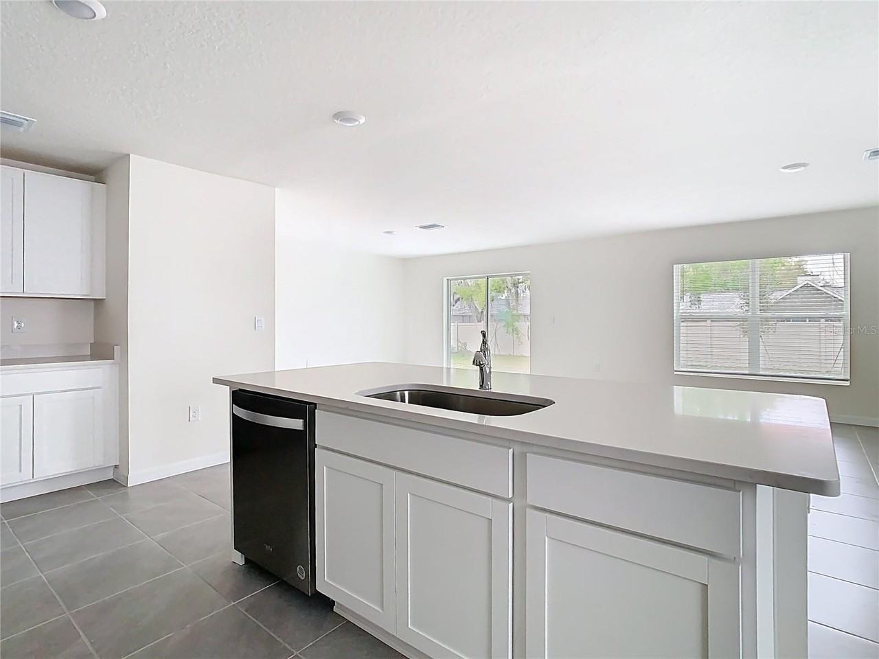 31017 Silver Stage Dr - Photo 7 of 50