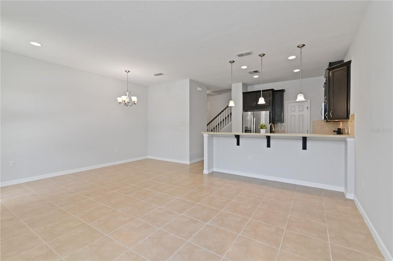 2913 Windmill Dr - Photo 4 of 27