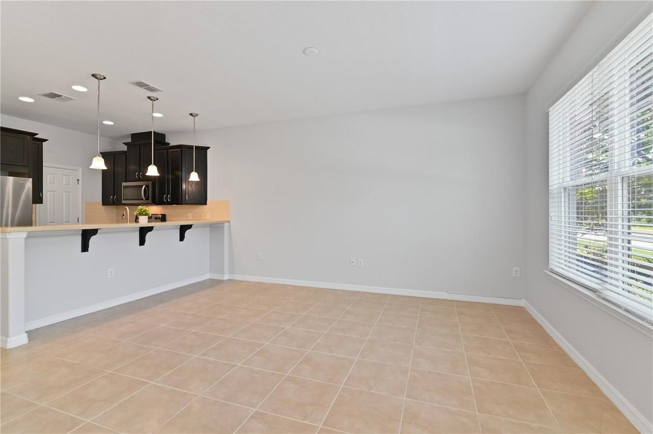 2913 Windmill Dr - Photo 6 of 27