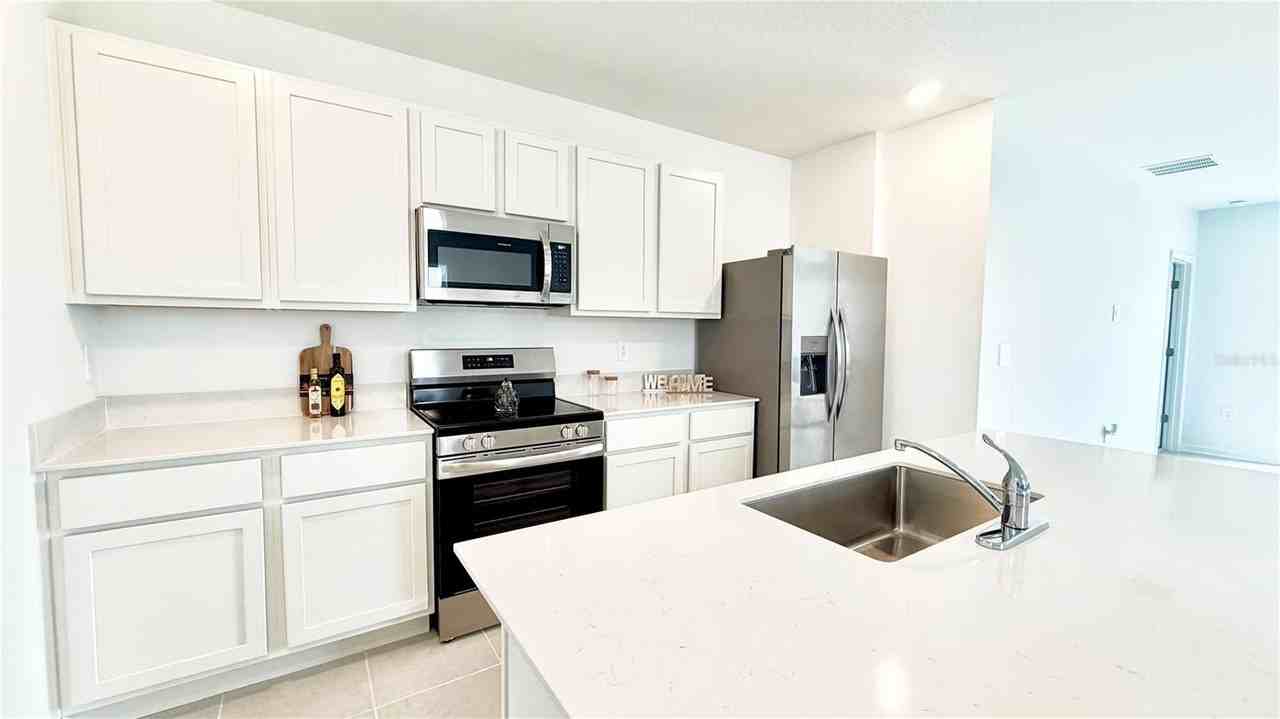 4034 Old Mill Rd - Photo 4 of 17