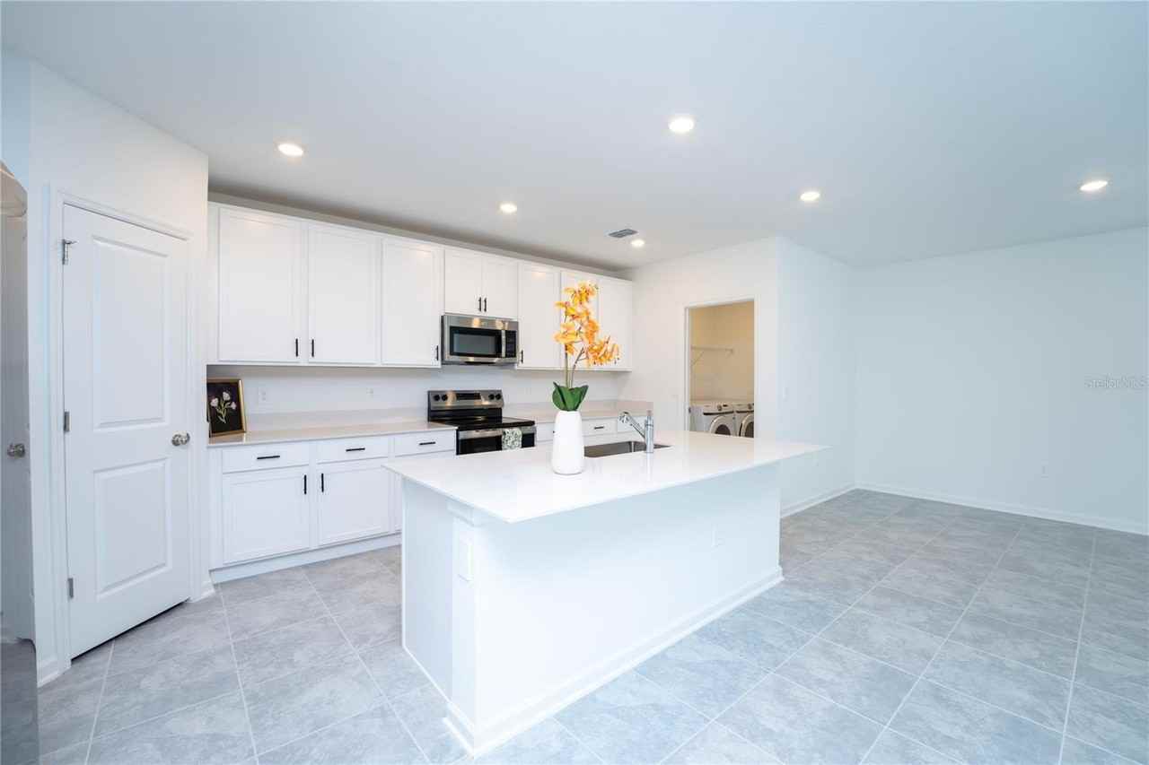 581 Bell Prairie Cir - Photo 7 of 41