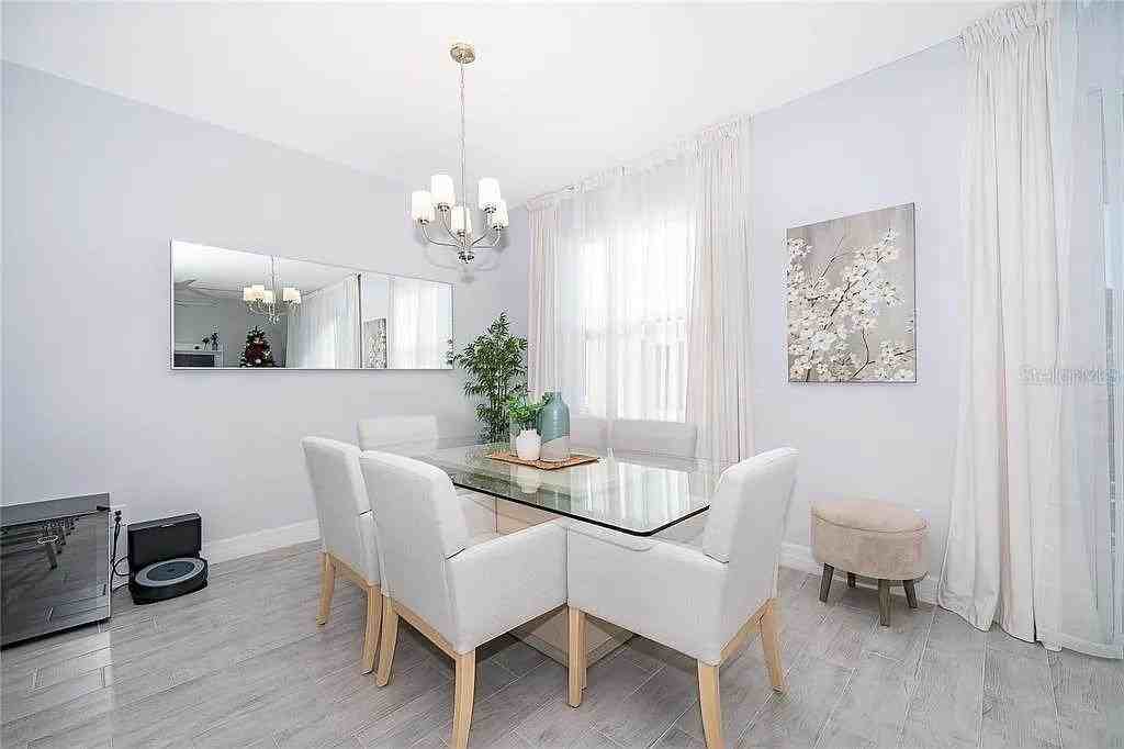 5818 Wallis Ln - Photo 7 of 21
