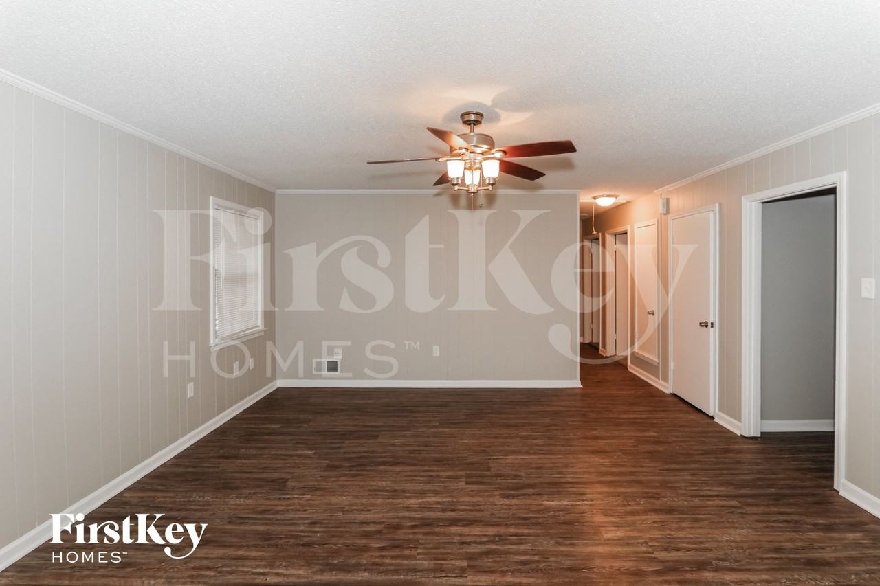 6901 Aspenhill Dr - Photo 2 of 15