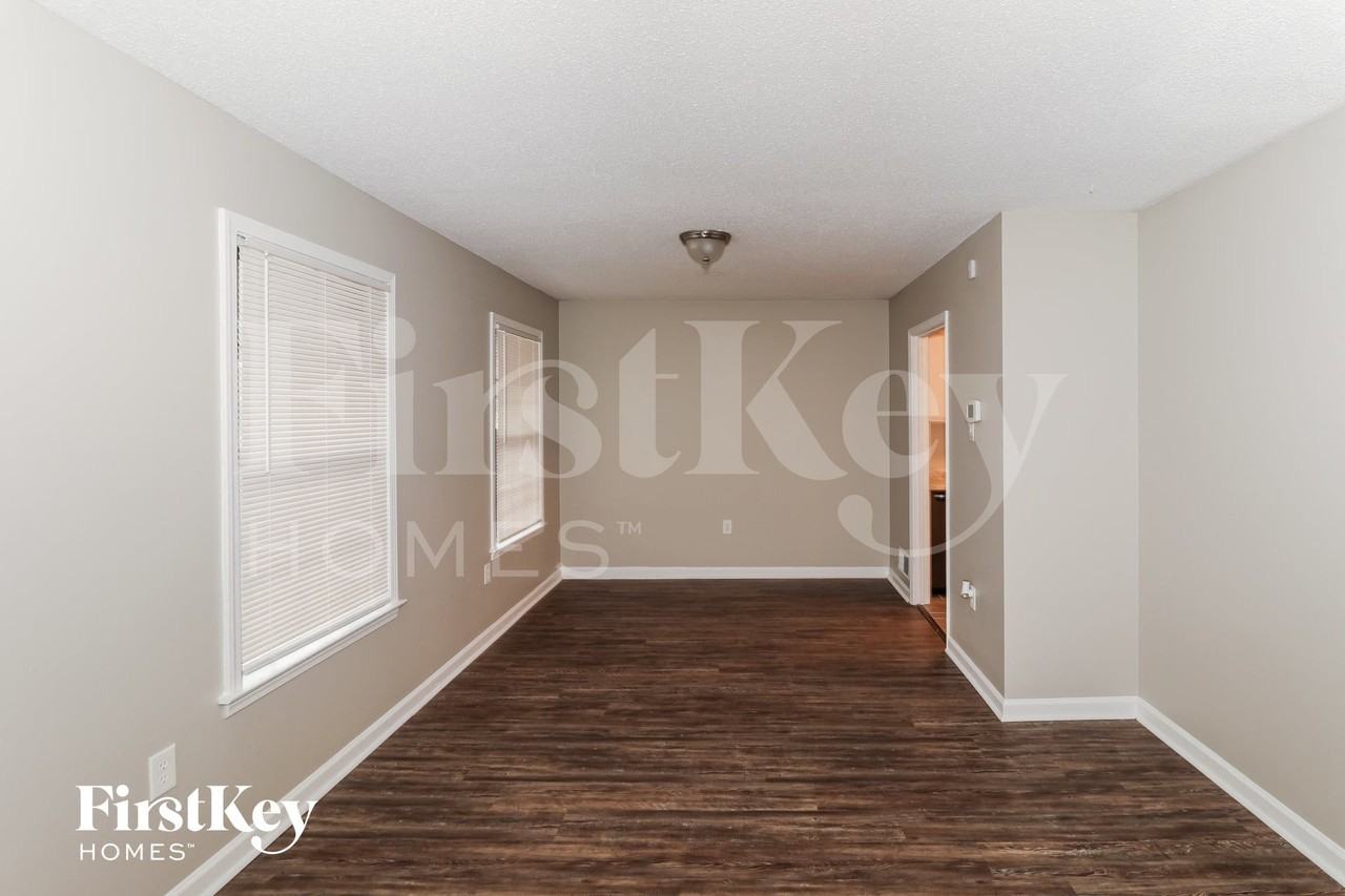 6901 Aspenhill Dr - Photo 7 of 15