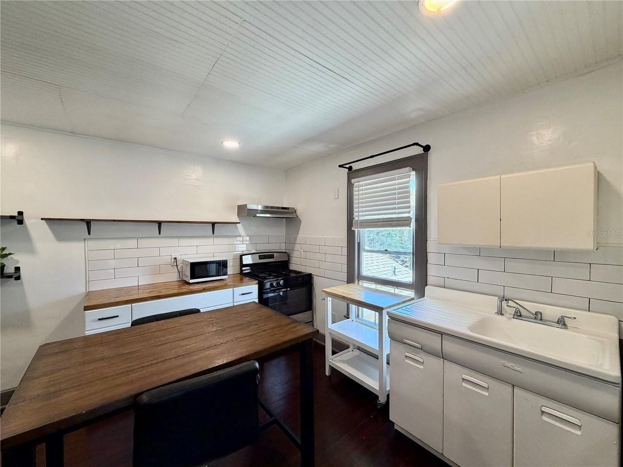 1057 7th Ave N #3 - Photo 6 of 18