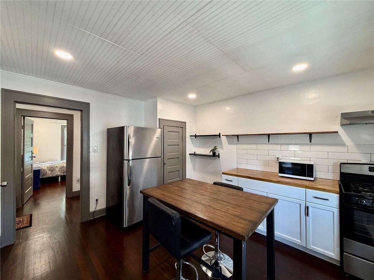 1057 7th Ave N #3 - Photo 7 of 18
