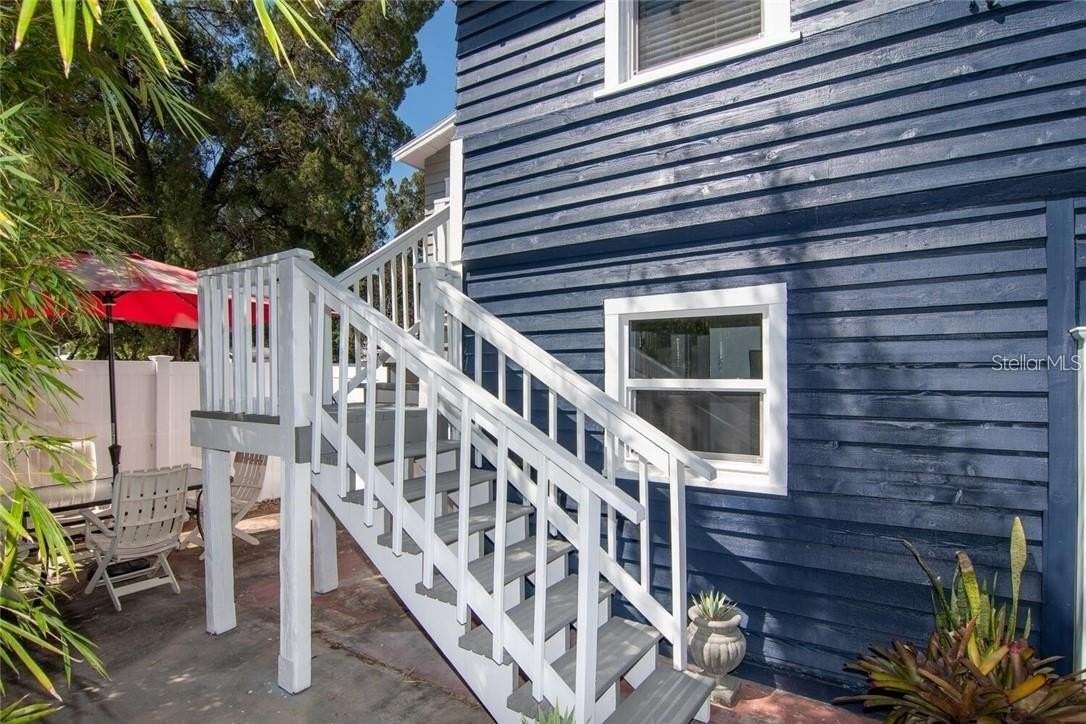 610 8th St N - Photo 2 of 9
