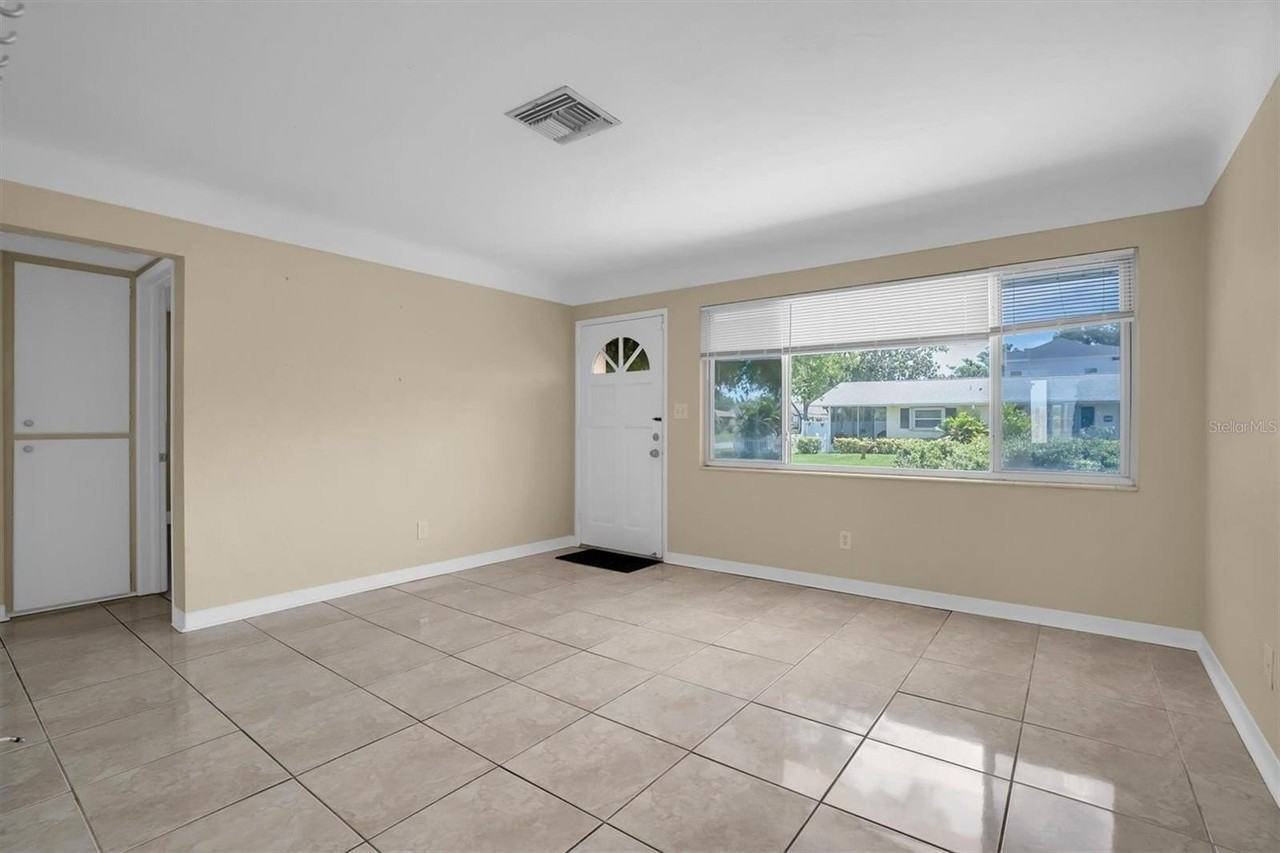 430 55th St N - Photo 2 of 26