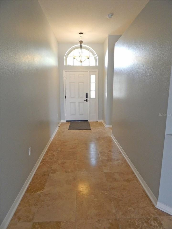6367 Bridgecrest Dr - Photo 3 of 32
