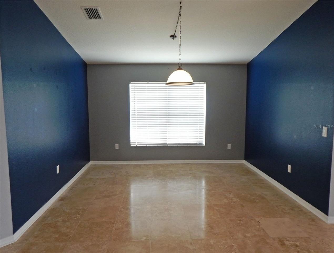 6367 Bridgecrest Dr - Photo 5 of 32