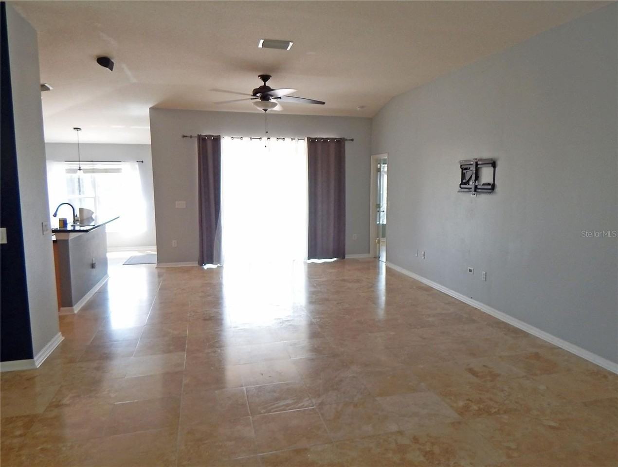 6367 Bridgecrest Dr - Photo 6 of 32