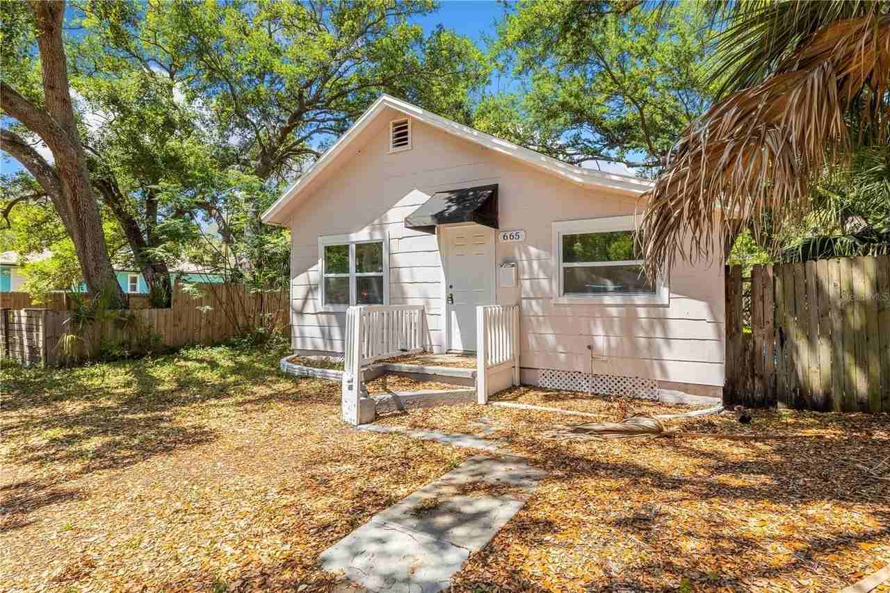 665 26th Ave S - Photo 4 of 41