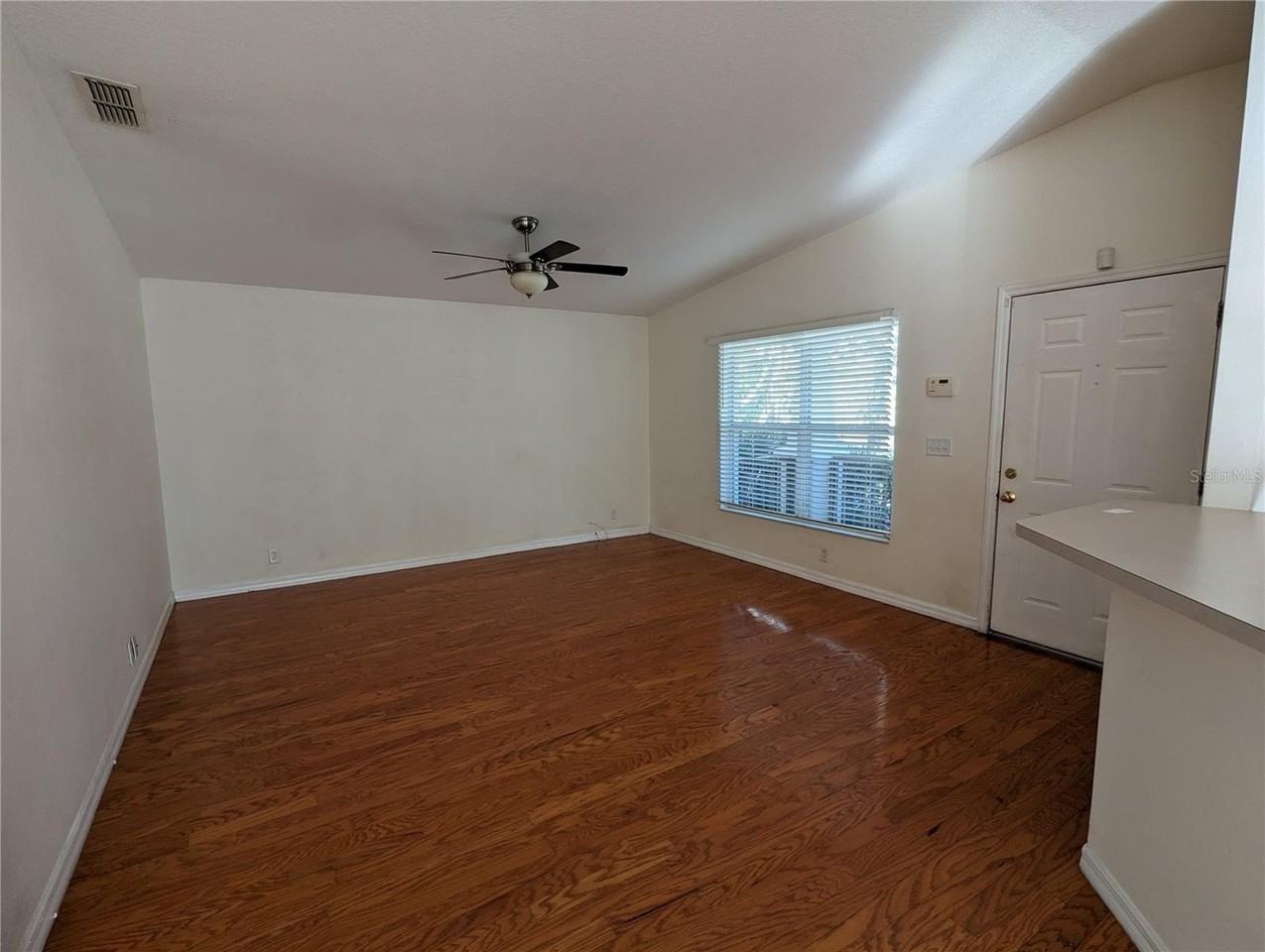 608 9th Ave N - Photo 4 of 18
