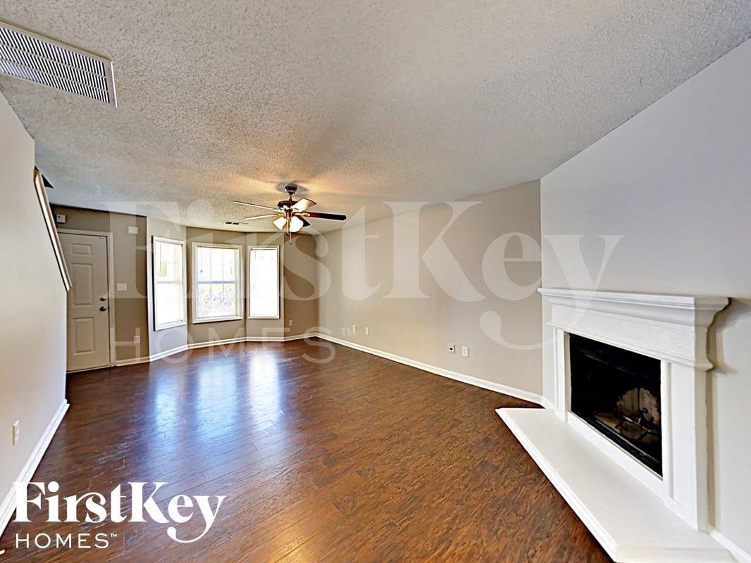 6958 Mahonia Pl - Photo 3 of 17